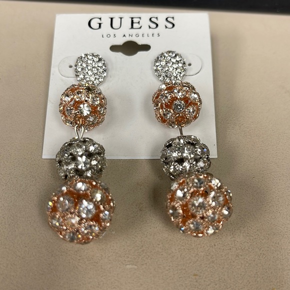 ~NWT Guess/Marciano Earrings - Picture 2 of 4
